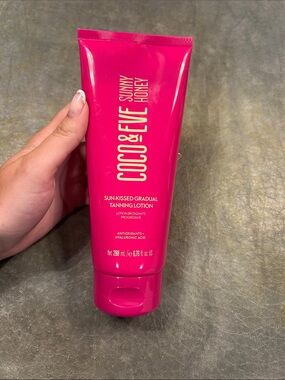 Coco & Eve Sun-kissed Gradual Tanning Lotion